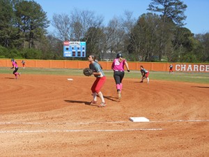 Kayleigh Medlin sprints to second at Stars Field on April 4. Photo by Shelby Hogland.