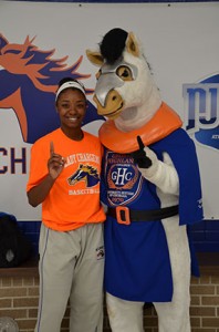 Pamela Diokpara shares a moment with GHC mascot, Bolt. Photo by Taylor Barton