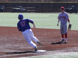 Mattew Vacarro runs to second base Photo by Daniel Smith