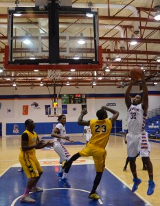 Ty Toney rebound