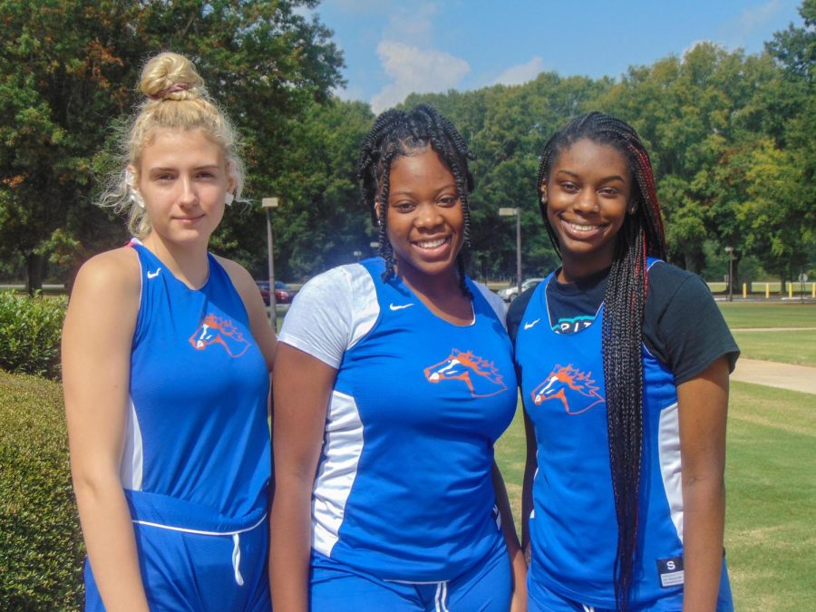 (Left to Right) Rita Kuhn, Jenee Edwards, and Jamariah Turner get ready for practice on the Floyd campus on October 1, 2021