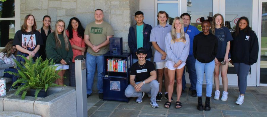 Students from Danielle Steele's English Composition (ENG1102) class helped with the community project. Some students compiled library content statistics while others coordinated other efforts. 