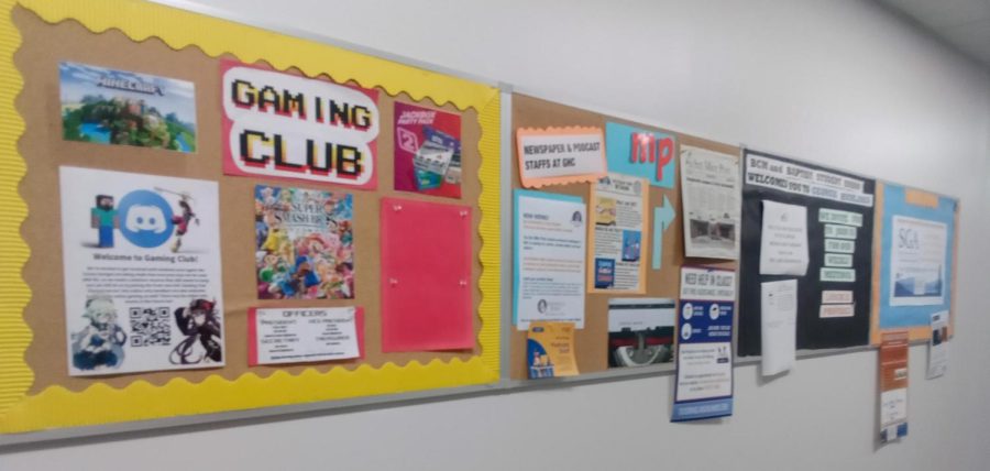 The wall outside of the MIC room shows that there are still multiple clubs looking for members as of Jan. 25 2022.