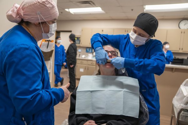 Navigation to Story: Dental Hygiene students make custom mouthguards for Softball team